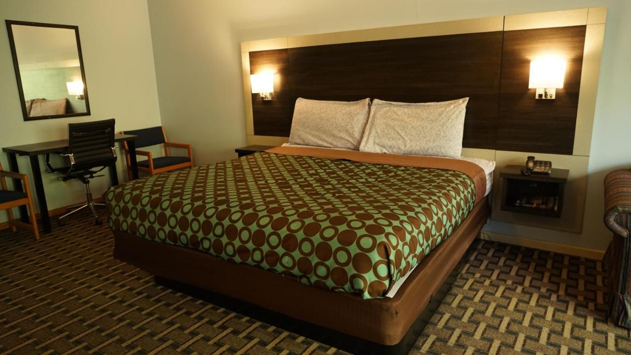 Budget Host Inn Fridley Экстерьер фото