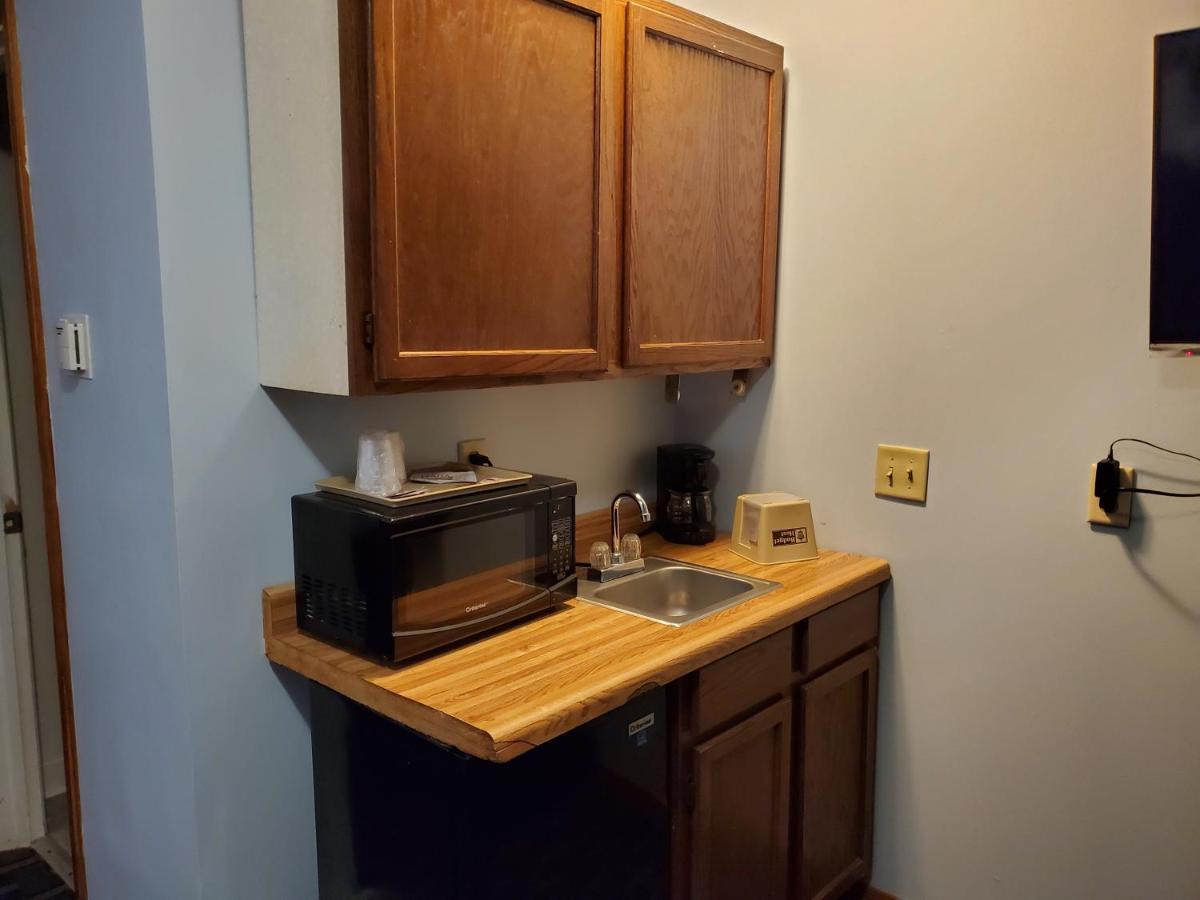 Budget Host Inn Fridley Экстерьер фото